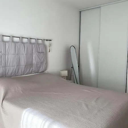 T2 Avec Climatisation Et Terrasse A - Fr-1-553-320 *