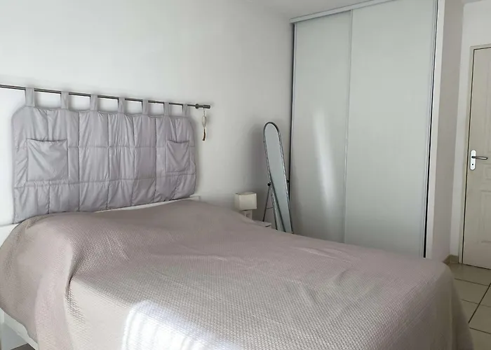 T2 Avec Climatisation Et Terrasse A - Fr-1-553-320 *